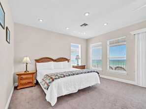 5 bedrooms, iron/ironing board, free WiFi, bed sheets