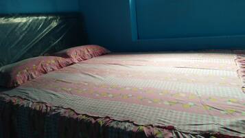 Roupas de cama premium, Wi-Fi de cortesia, roupa de cama