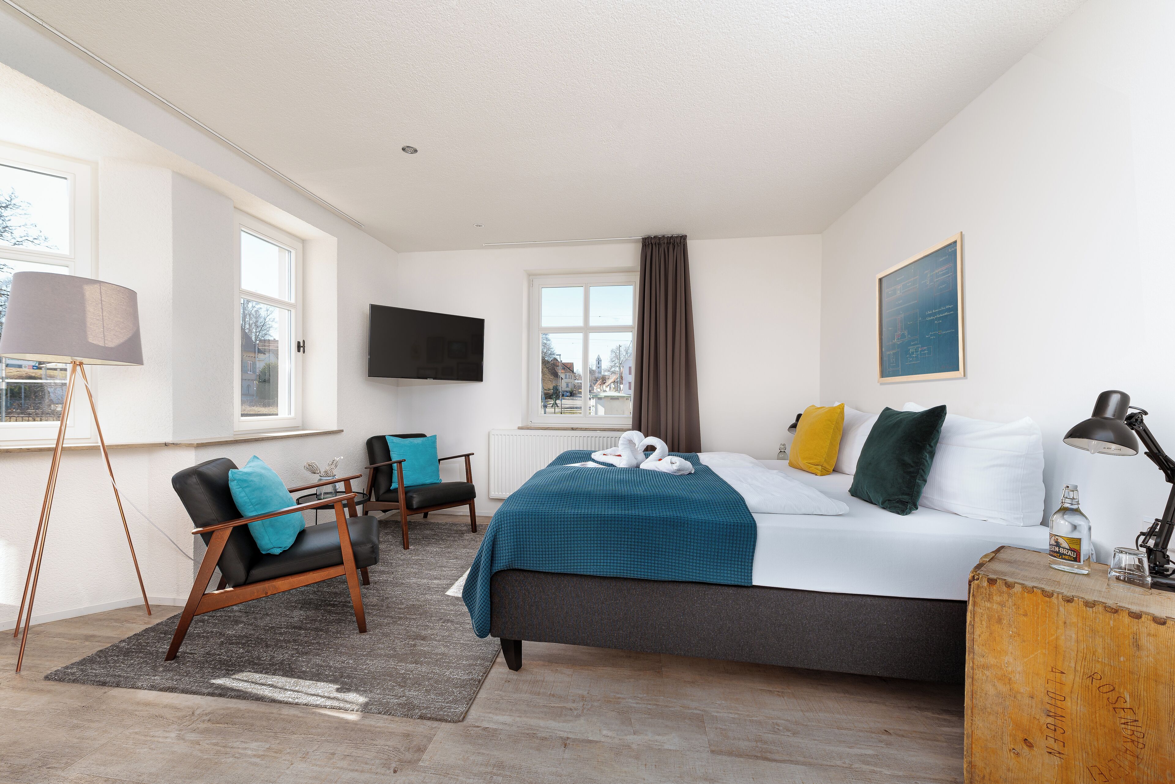 minibar, individually decorated, individually furnished, desk