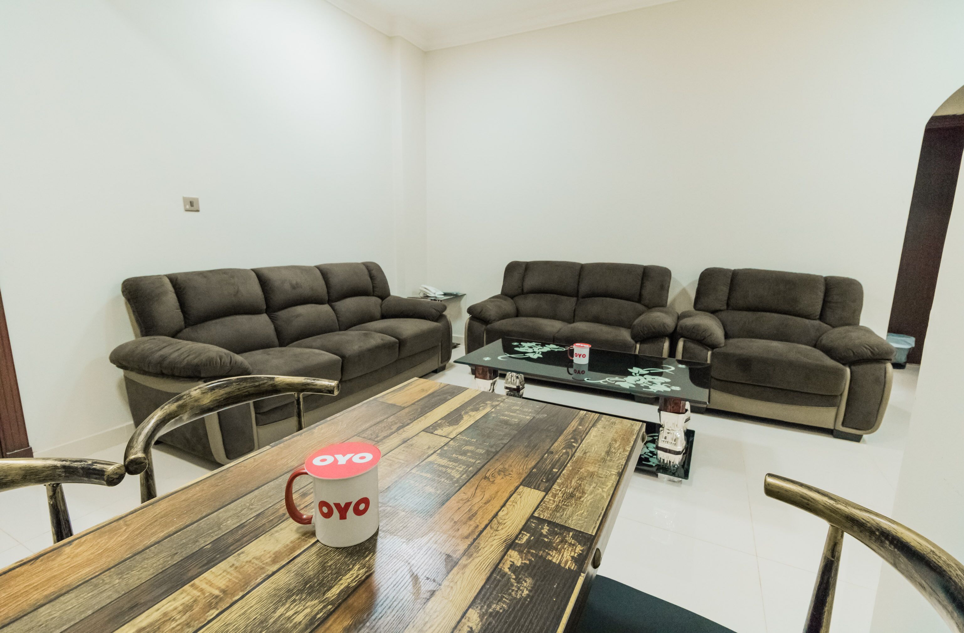 standard apartment, 1 bedroom | living room | flat-screen tv