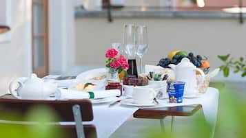Tägliches inbegriffenes Frühstücksbuffet
