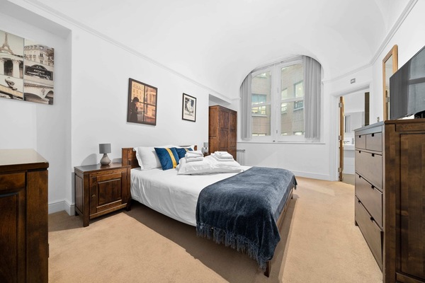 King Size Bed