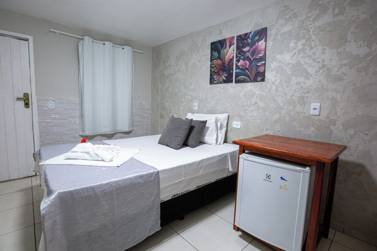 1 quarto, frigobar, cortinas blackout, Wi-Fi de cortesia