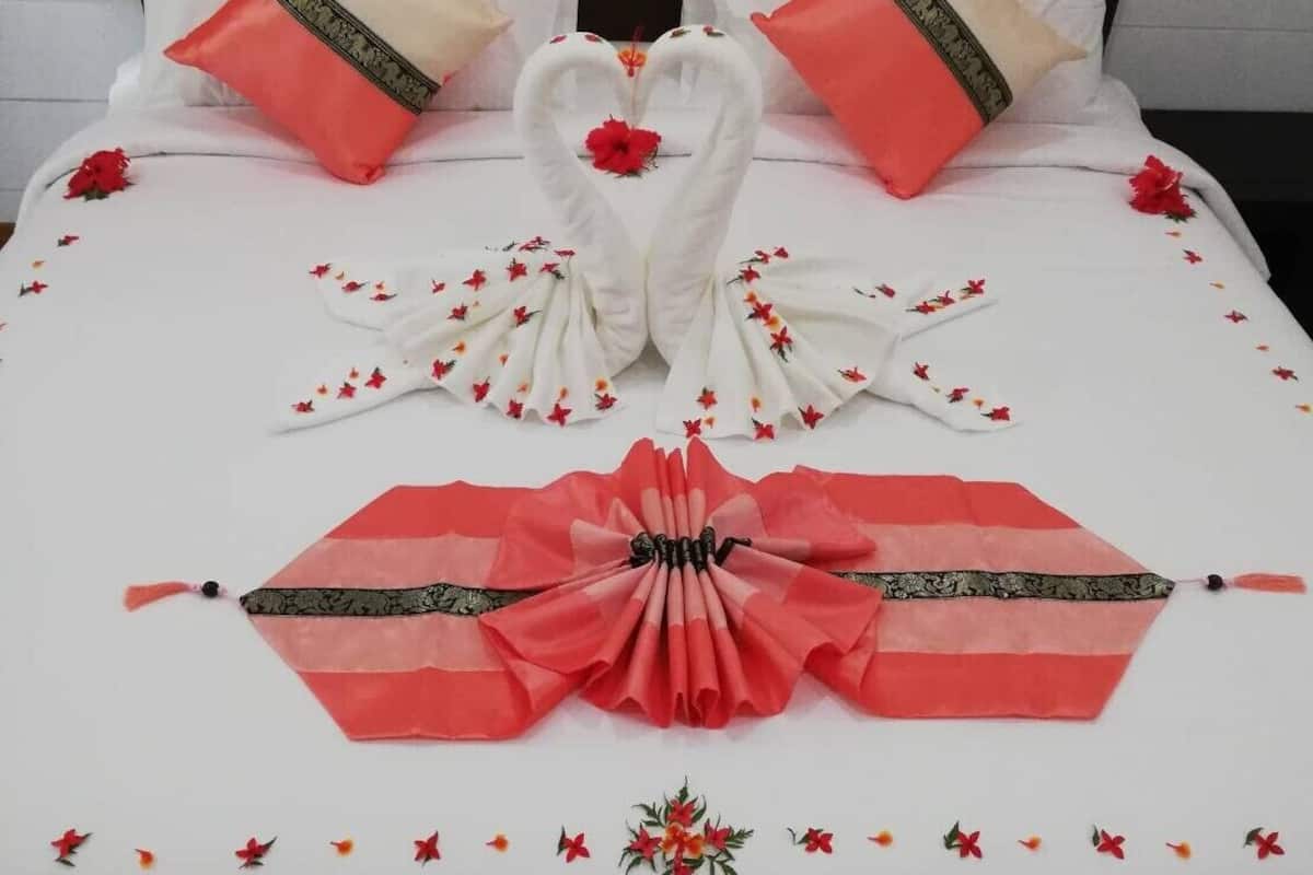 Deluxe Room | Bed sheets