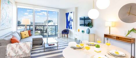 Smart TV, libros, servicios de streaming