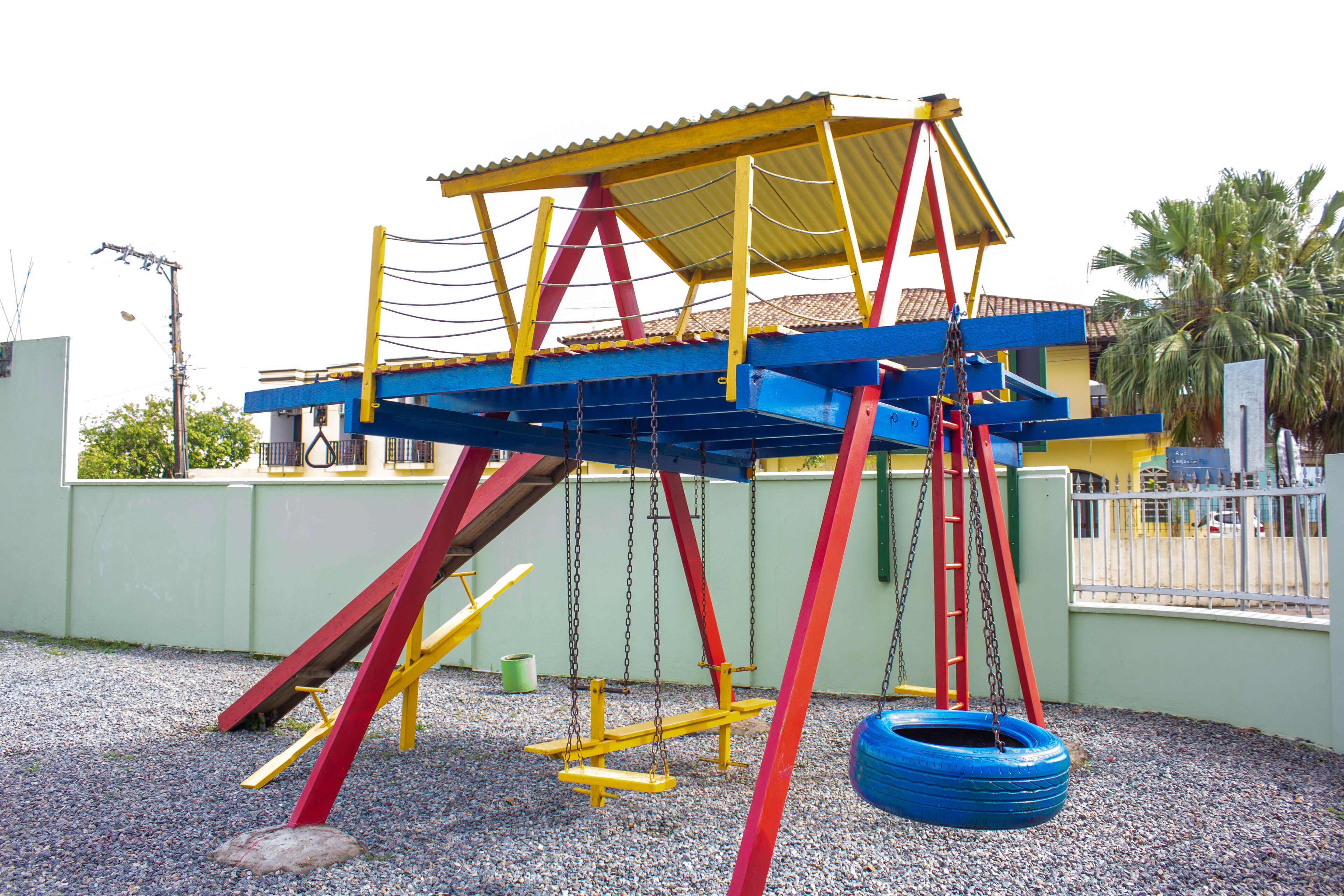 children’s play area – outdoor