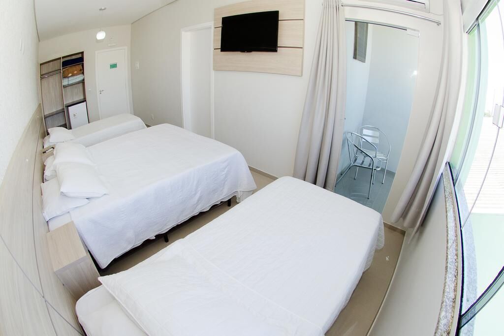 quadruple room | 1 bedroom, desk, free wifi, bed sheets