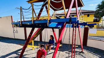 Children’s play area – outdoor