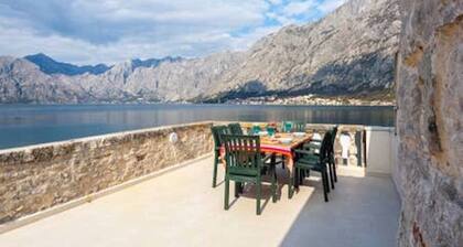 BESTE TERRASSE IN PRCANJ - Wie auf "Ein Platz in der Sonne" 2013 zu sehen