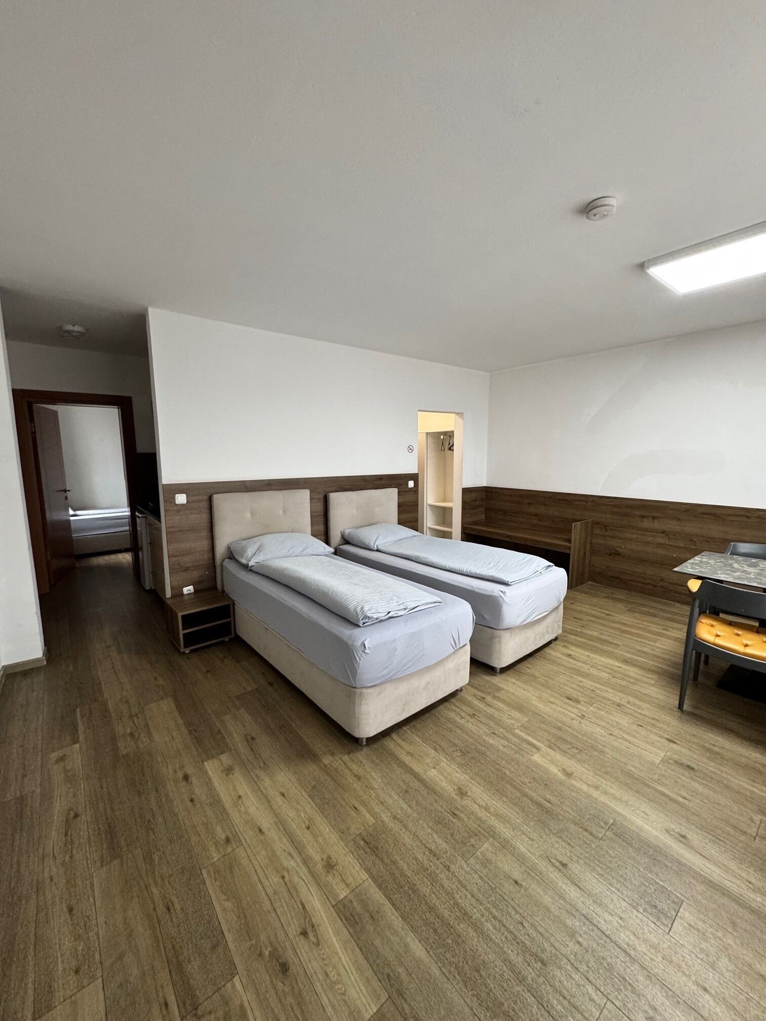 Free WiFi, bed sheets