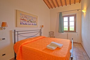 2 Schlafzimmer, Reisekinderbett, kostenloses WLAN
