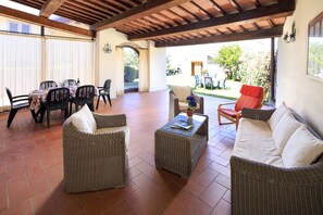 Comfort Apartment, 3 Bedrooms, Patio | Teres/patio