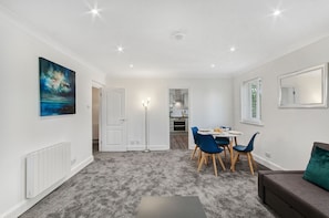 Interior - Karah Suites - The Galleria (Hatfield)