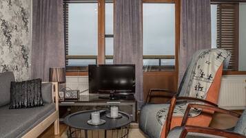 Télévision, console de jeux vidéo, Netflix, lecteur de DVD