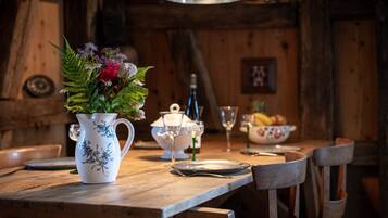 Exclusive Cottage, Ensuite, Mountain View (**** étoiles) | Dining