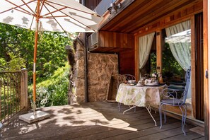 Breakfast meal - La Grange D'hannah - Gîte & Chambre D'hôtes de Charme (Orbey)