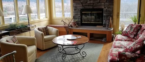 Smart TV, fireplace, DVD player, books