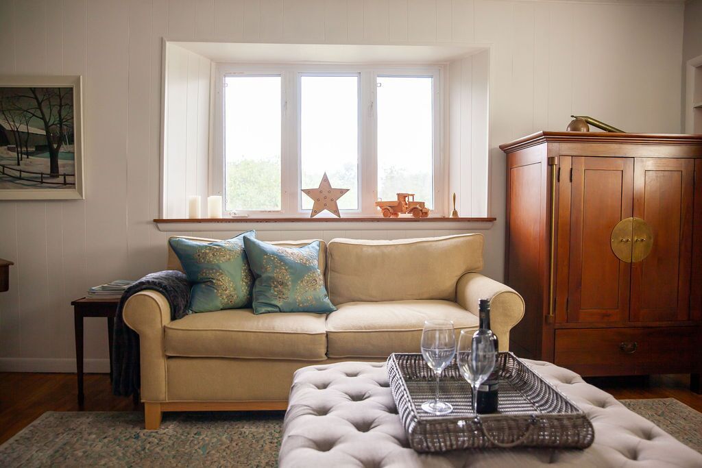 Charming 1866 schoolhouse in the heart of the County - free Sandbanks Pass