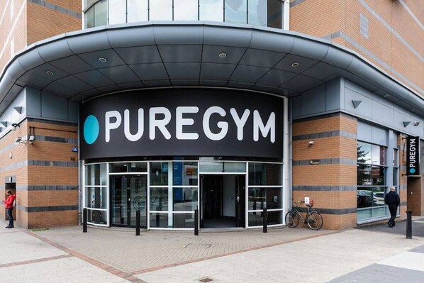 Apartamento, várias camas | Instalações esportivas