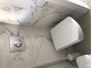 Bathroom - Garden Apartment (Mykonos)