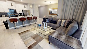 42-inch TV with cable channels - Storey Lake Resort - Lsl816 (Kissimmee)