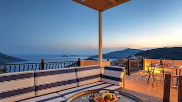 Villa, 5 Schlafzimmer, eigener Pool | Balkon