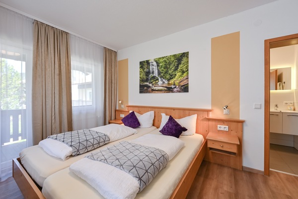 Double Room, Balcony | Wi-fi percuma, cadar katil