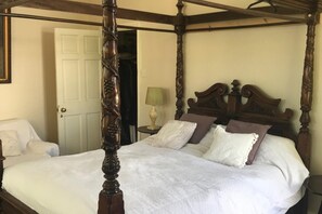 2 bedrooms, soundproofing, iron/ironing board, free WiFi - 2 Bed House - Sleeps 6 - Garden, Pets, Parking (Cheltenham)