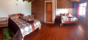 Habitación con 2 camas individuales | Wifi gratis y ropa de cama 