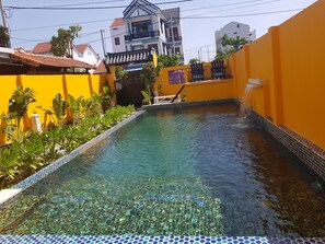 Piscine extérieure