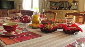 Desayuno estilo bufé