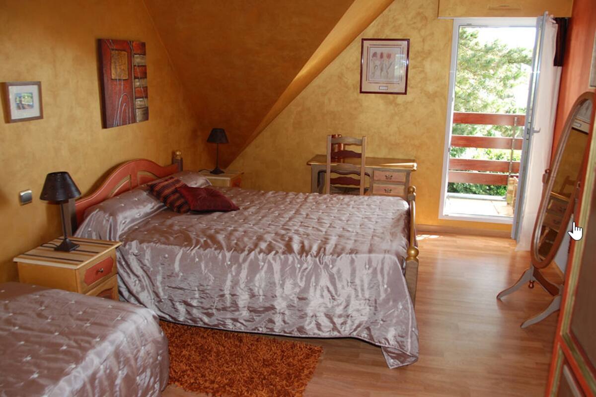Triple Room | Iron/ironing board (on request), free cots/infant beds, free WiFi