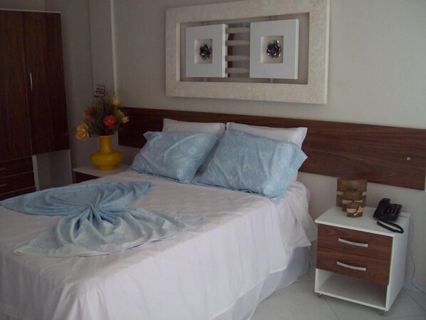 Double Room | Minibar, free WiFi, bed sheets