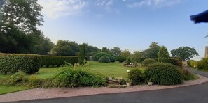 Property grounds - GITE DE LA PIERROSE IN THE HEART OF NORMANDY (Cahagnolles)