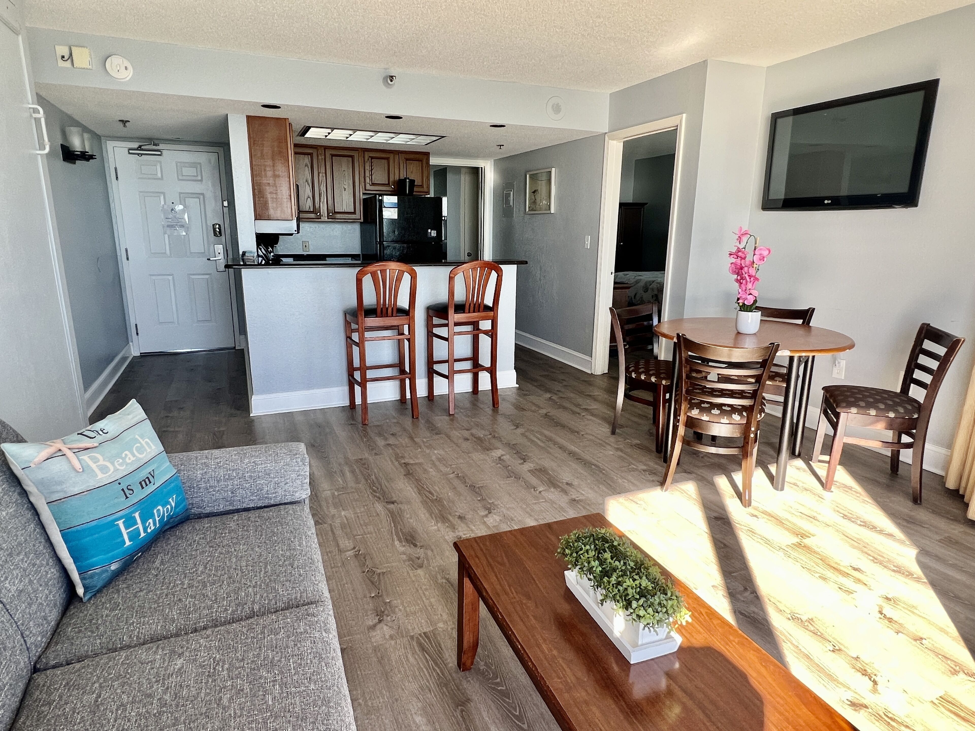 Gorgeous Oceanview Suite! 1Br/ Dogs Welcome at Patricia Grand Resort 7th Floor