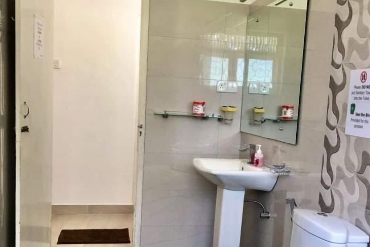 Doppia Deluxe | Bagno | Doccia, soffione a pioggia, set di cortesia gratuito, bidet