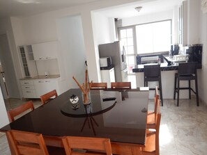 Luxury Apartment | In-room dining - Blanca Rosa's Place Vacation Rentals (Pacasmayo)