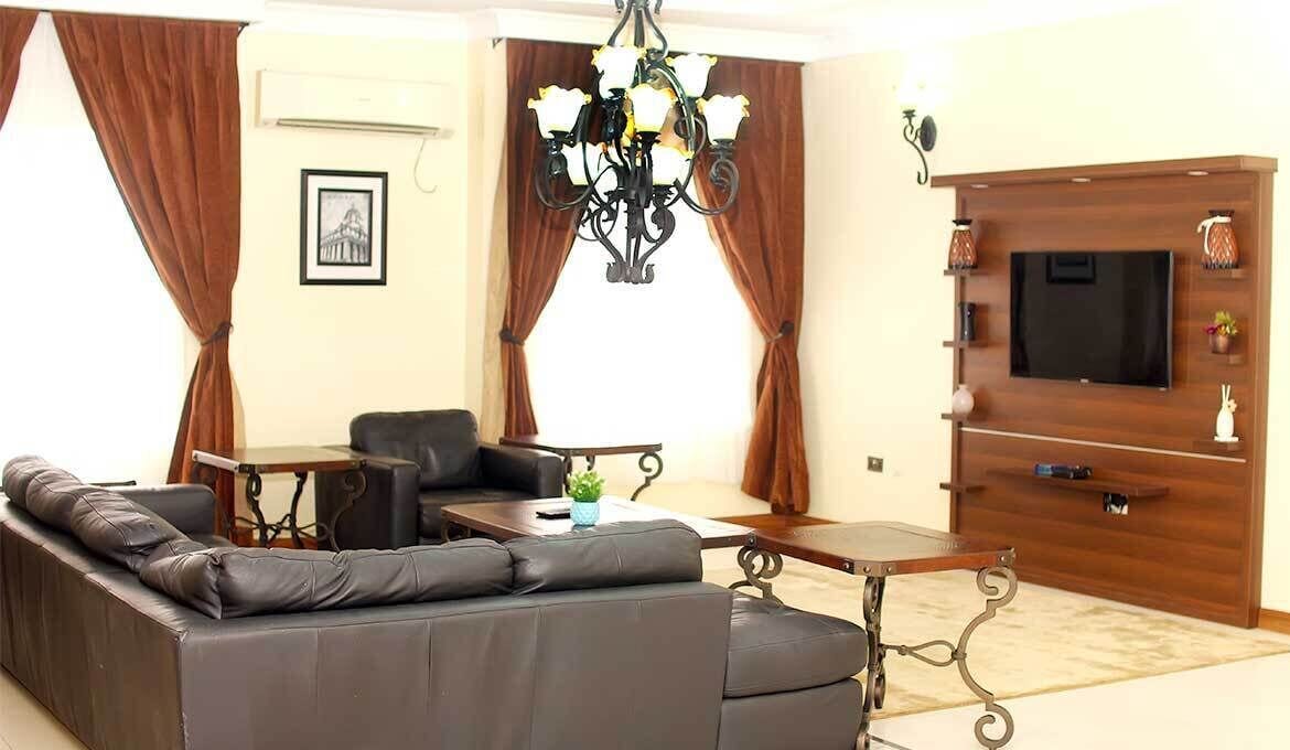 Apartment, 3 Bedrooms (Owensboro) | Living room | Flat-screen TV