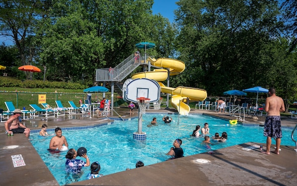 Outdoor pool, a heated pool