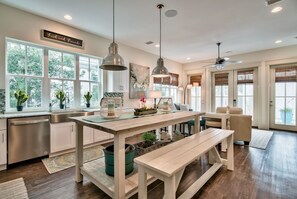 House, 4 Bedrooms | Private kitchen - Villa St Thomas Main House 4H by Vacasa (Panama City Beach)