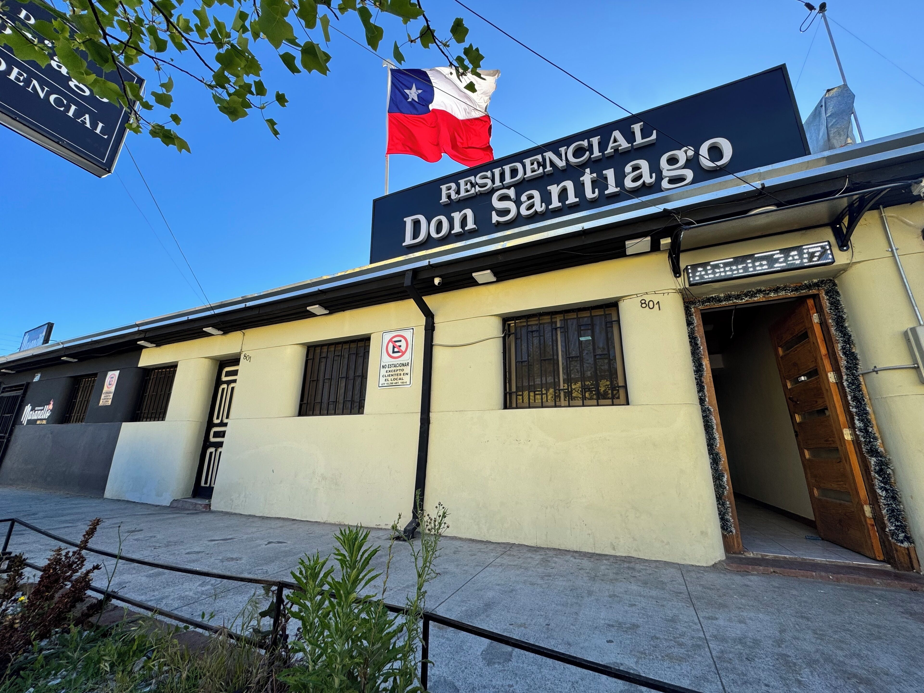 Fachada de la propiedad