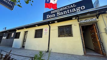 Fachada de la propiedad