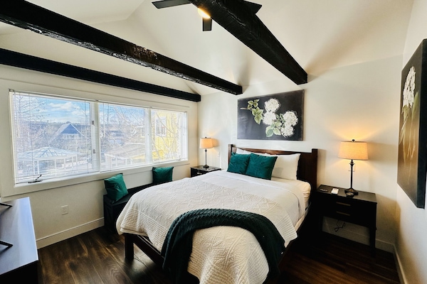 Suíte estúdio elite, cozinha, vista para o pátio | Roupas de cama premium, camas com colchões pillow-top