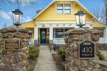 Bespoke Inn Flagstaff