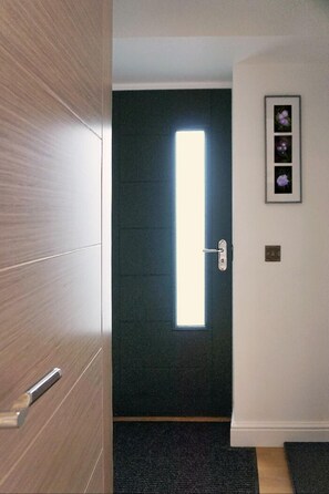 Interior - Orchard Road Studio Apartment (Hook Norton)