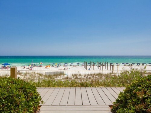 Erdgeschoss Ocean Front Oasis Crystal Beach KOSTENLOSER Strandservice