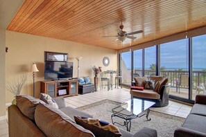 TV, ping pong - Ocean-Pool Views From 2 Balconies | MP315 (Port Aransas)