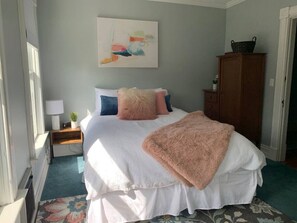 4 多间卧室、办公桌、熨斗/熨衣板、免费 WiFi