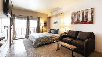 1 bedroom, iron/ironing board, WiFi (free), bed sheets