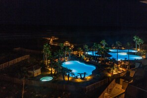 Lämmitetty uima-allas